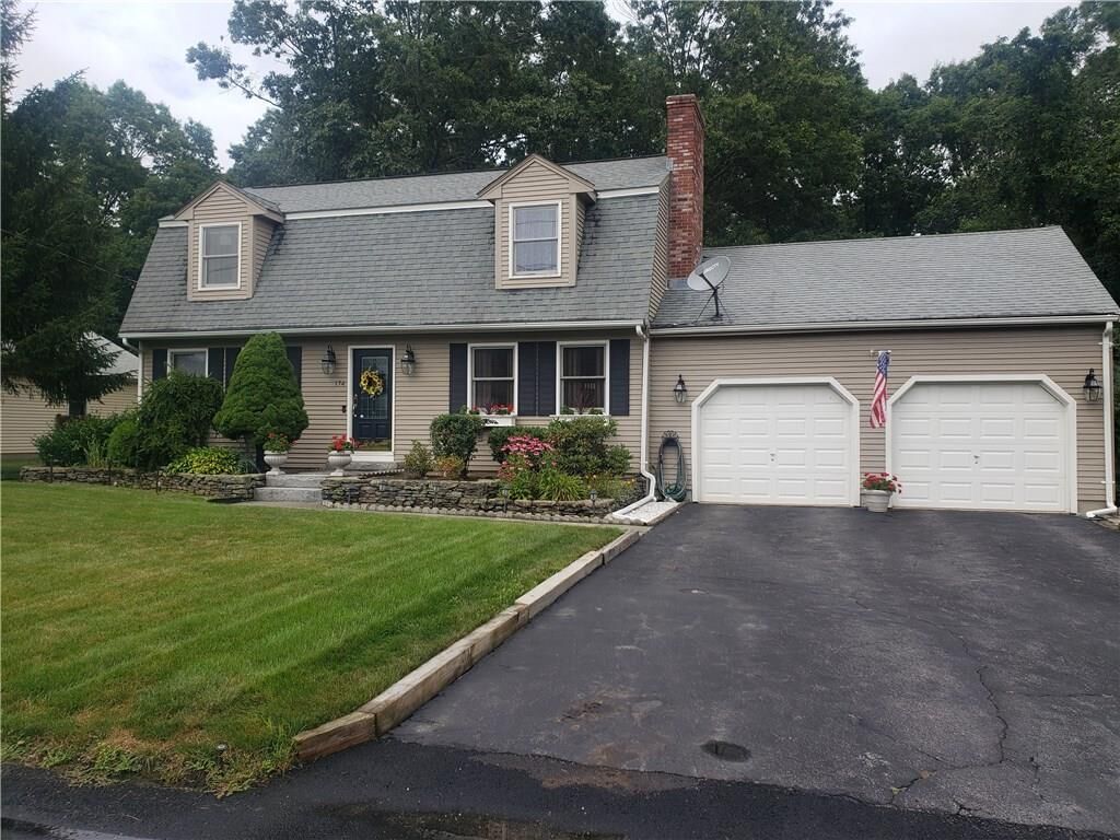 Property Photo: 174 Dexter St MA 02703