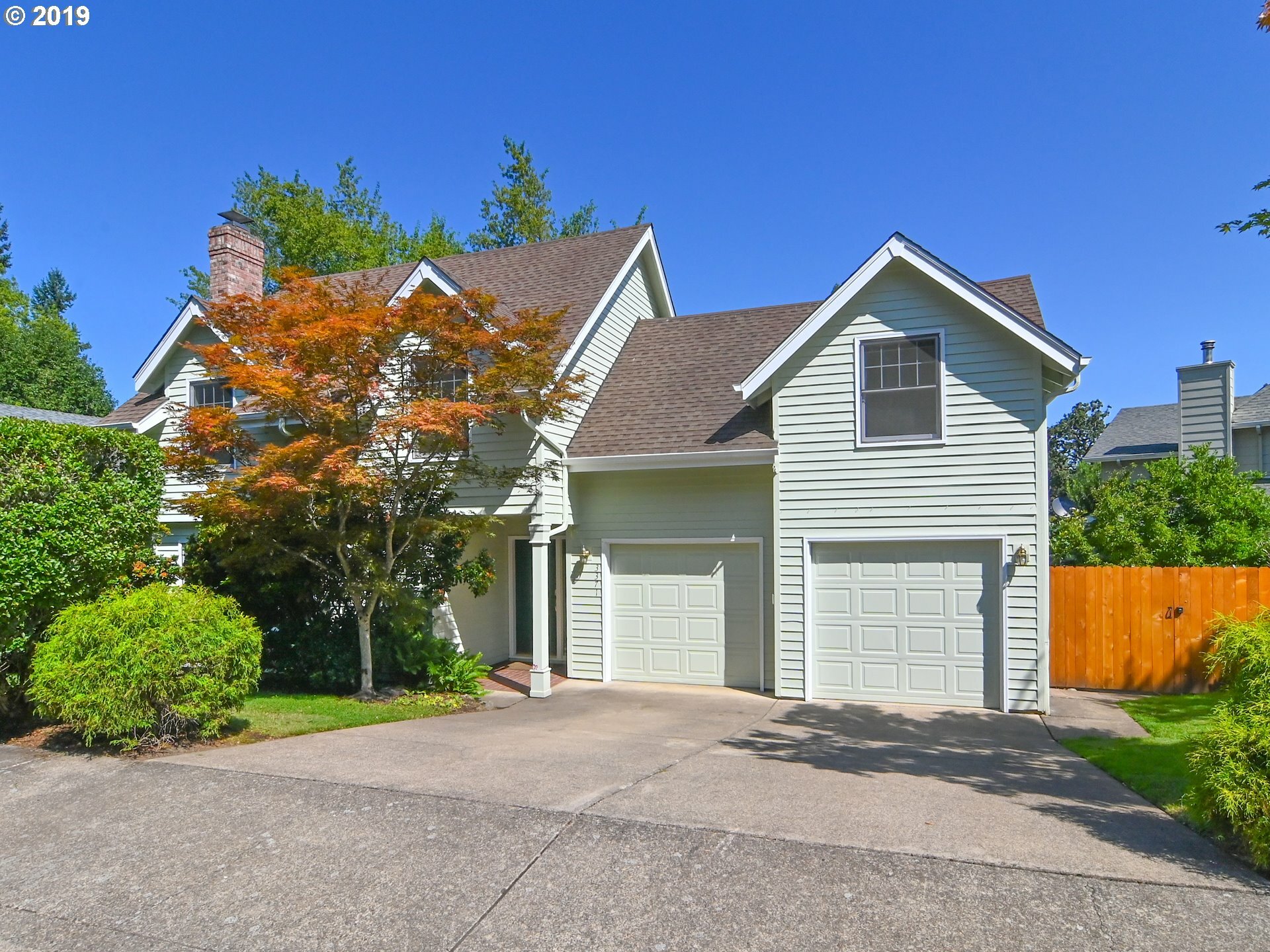 Property Photo:  3371 Chaucer Way  OR 97405 