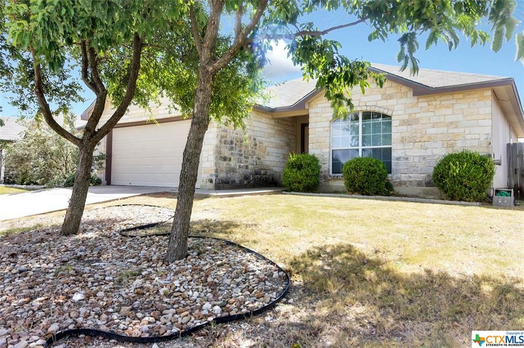 Property Photo: 217 Copper Lane TX 76537