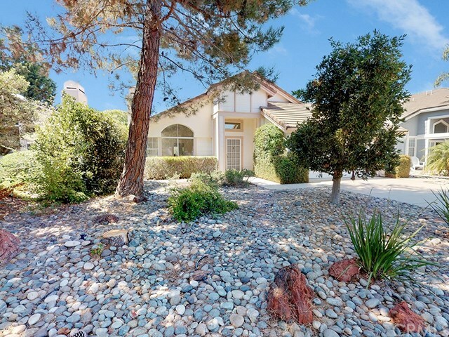 Property Photo:  1050 Goldenrod Lane  CA 93401 