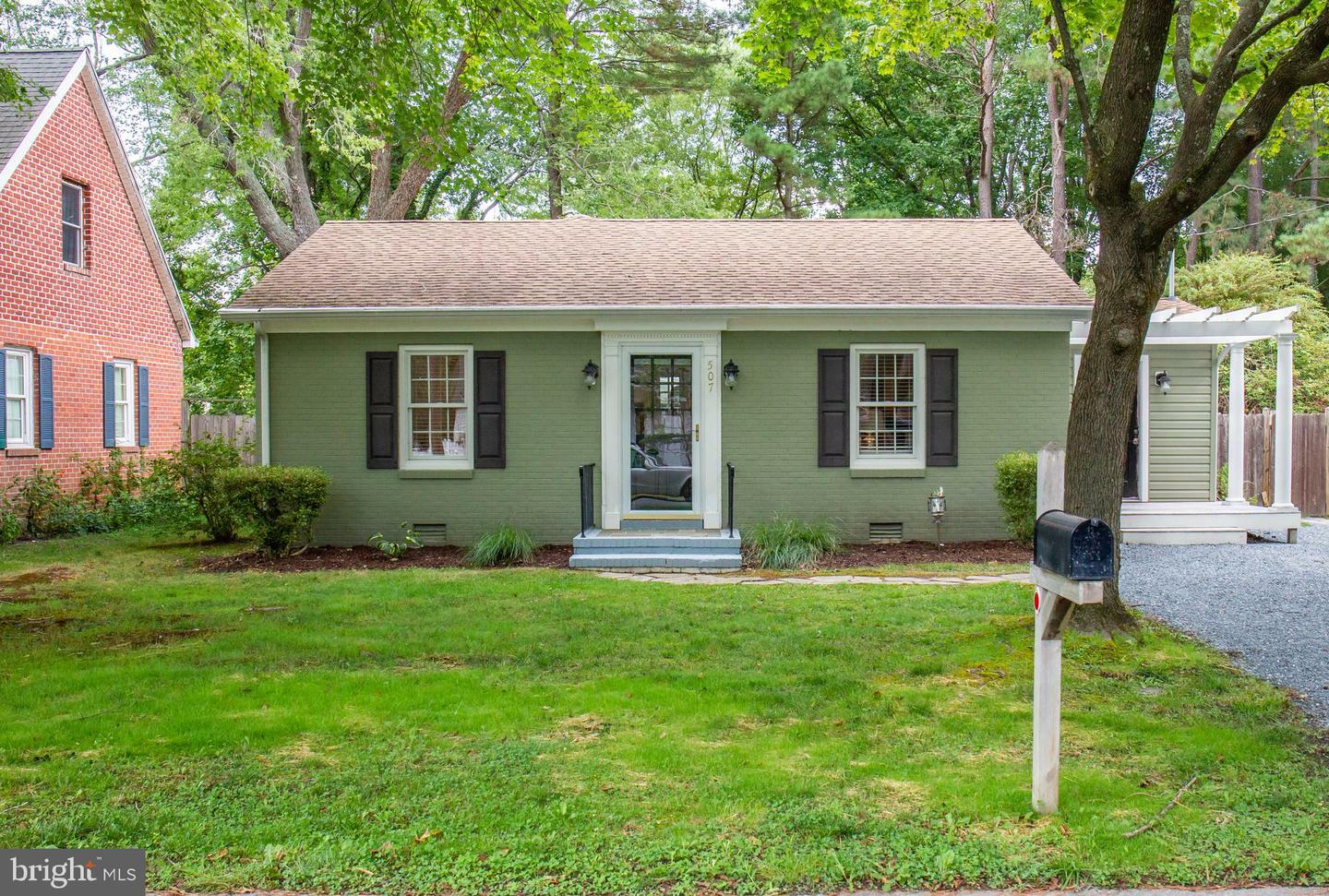 Property Photo:  507 Railroad Avenue  MD 21663 