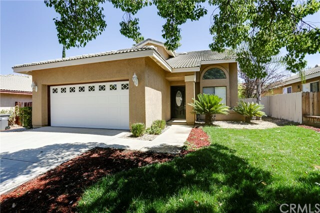 Property Photo:  22781 Country Gate Road  CA 92557 