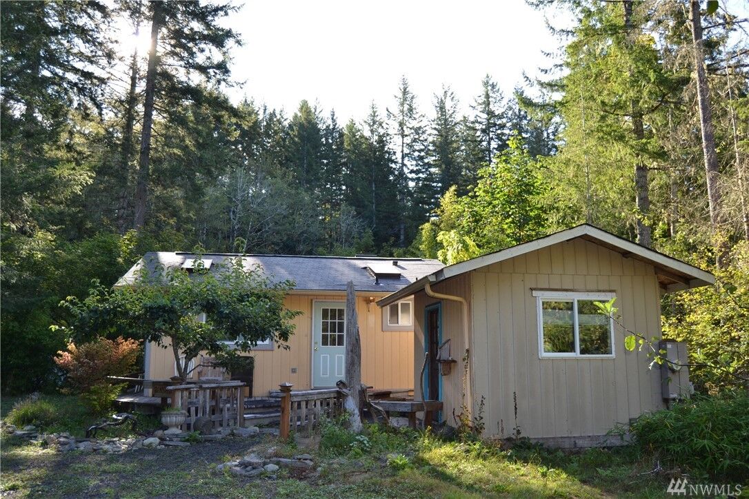 Property Photo:  21 N Goldeneye St  WA 98548 