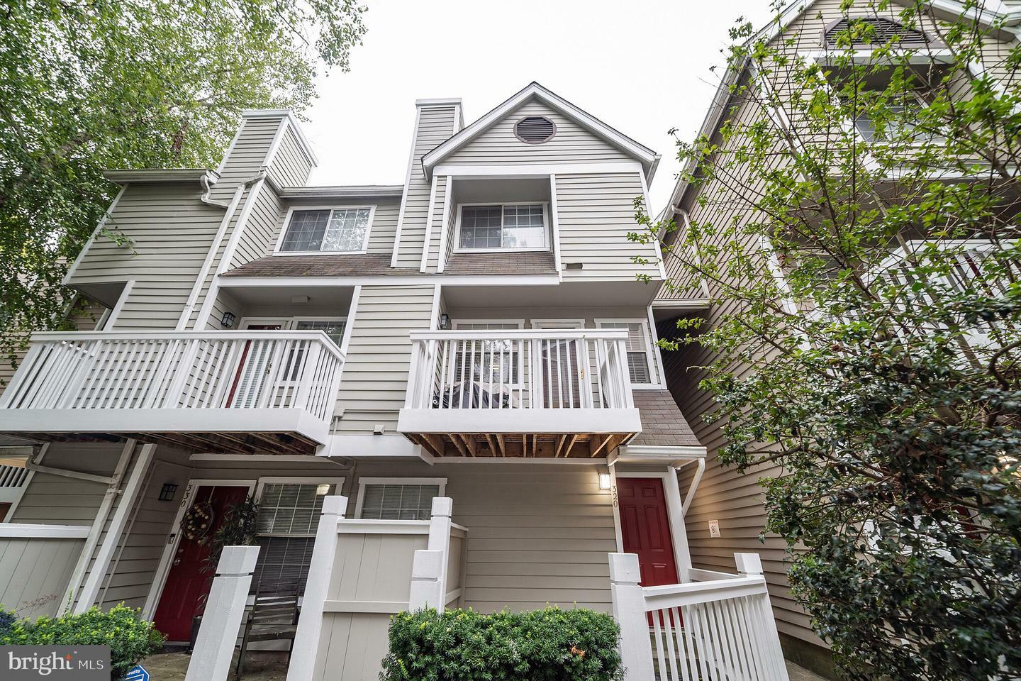 Property Photo:  5821 Inman Park Circle 320  MD 20852 