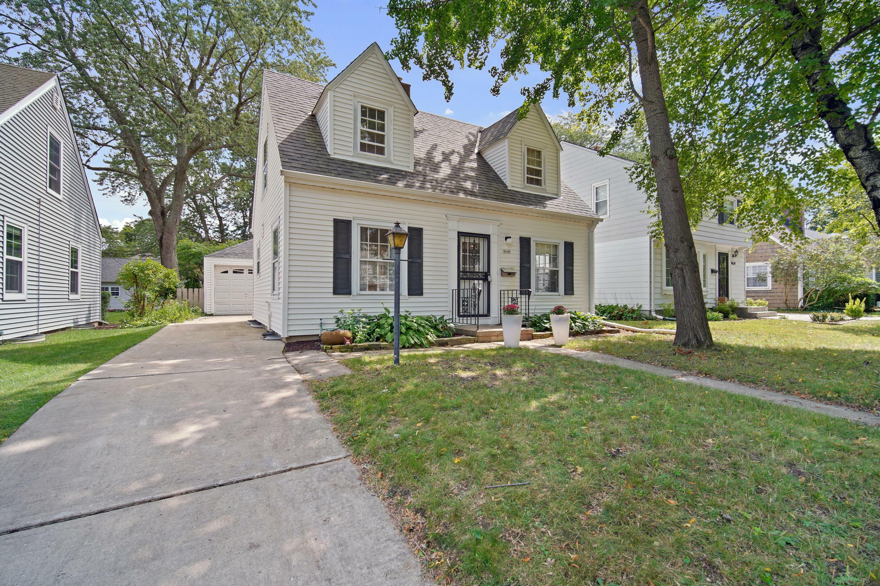 Property Photo:  4640 N Idlewild Ave  WI 53211 