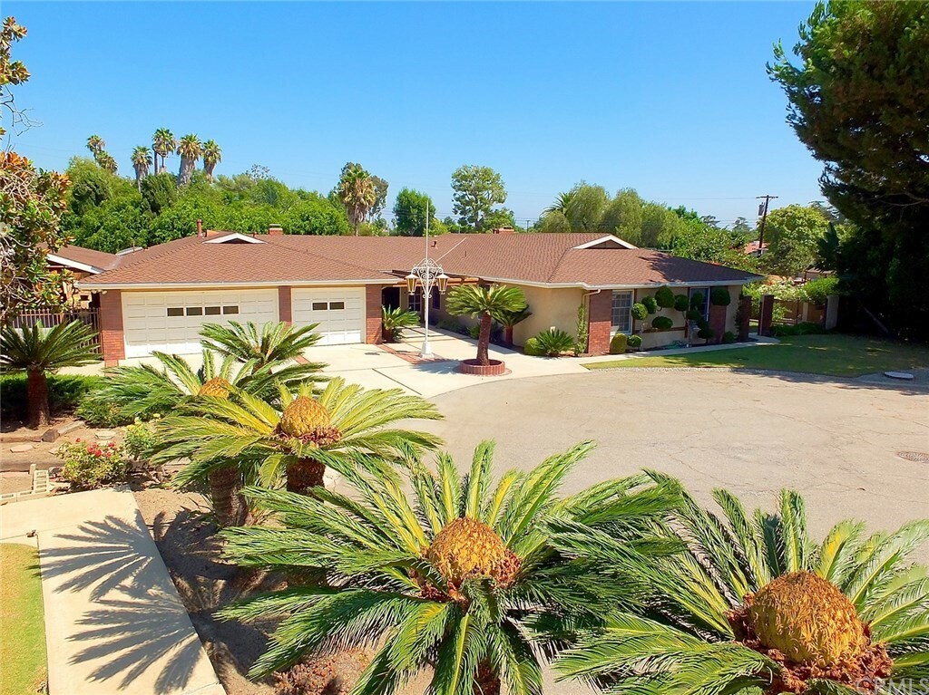 Property Photo: 321 W Hermosa Drive CA 92835