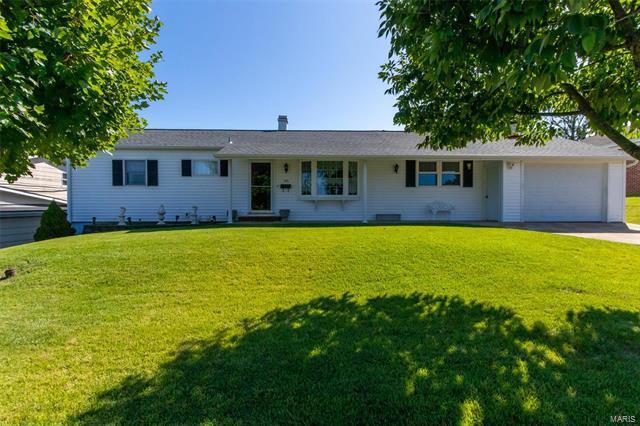 Property Photo: 516 Westwind 63028