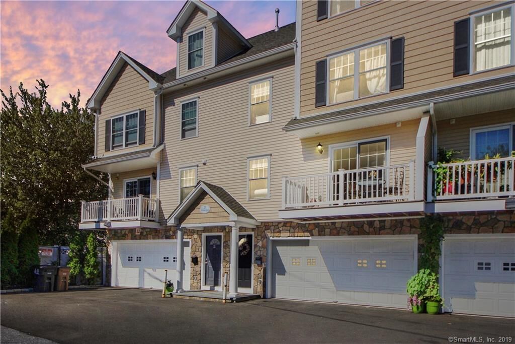 Property Photo:  2 Finney Lane 31  CT 06902
