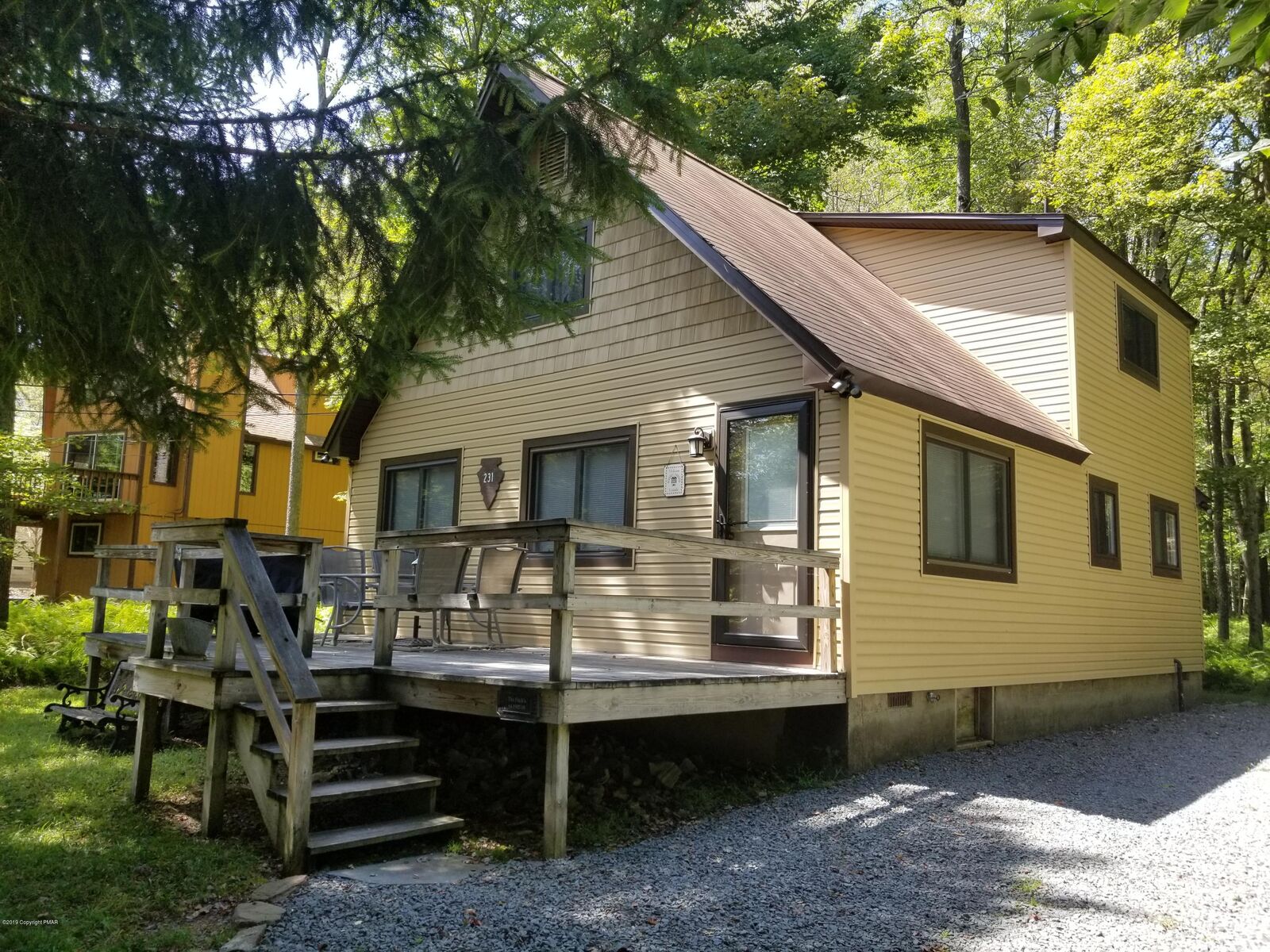 Property Photo:  231 Maxatawny Drive  PA 18347 
