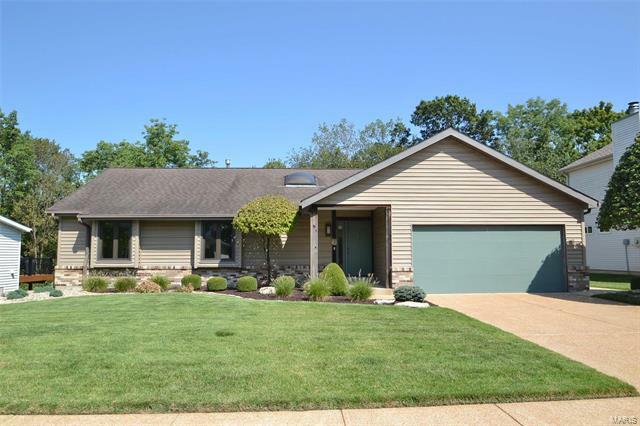Property Photo: 14 Majestic Court 63026