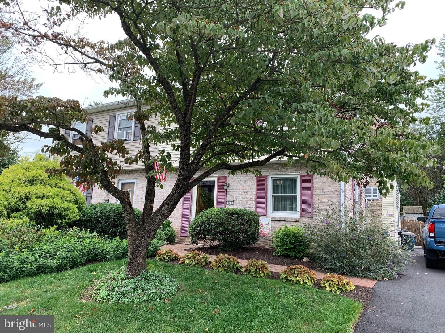 Property Photo:  433 N Cedar Street  PA 17543 