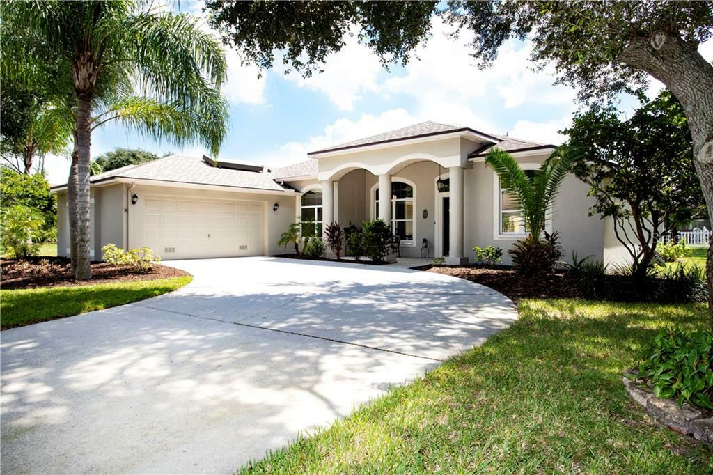 Property Photo: 4021 Lithia Ridge Boulevard FL 33596