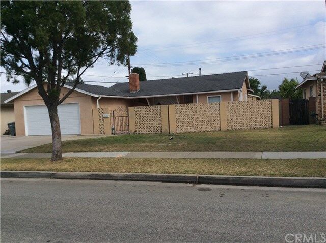 Property Photo: 5775 Equador Way CA 90620