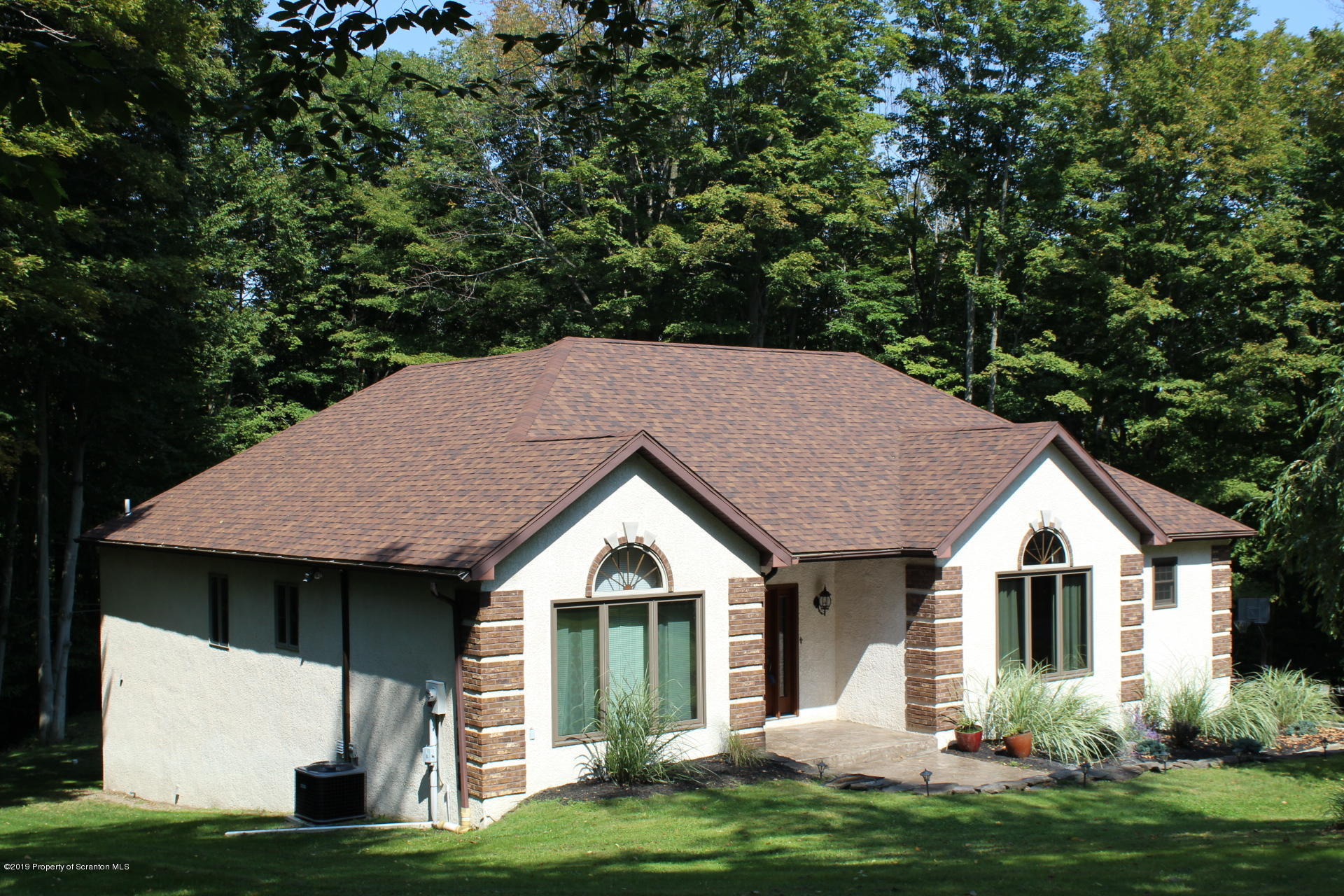Property Photo: 20 Hemlock Drive PA 18444