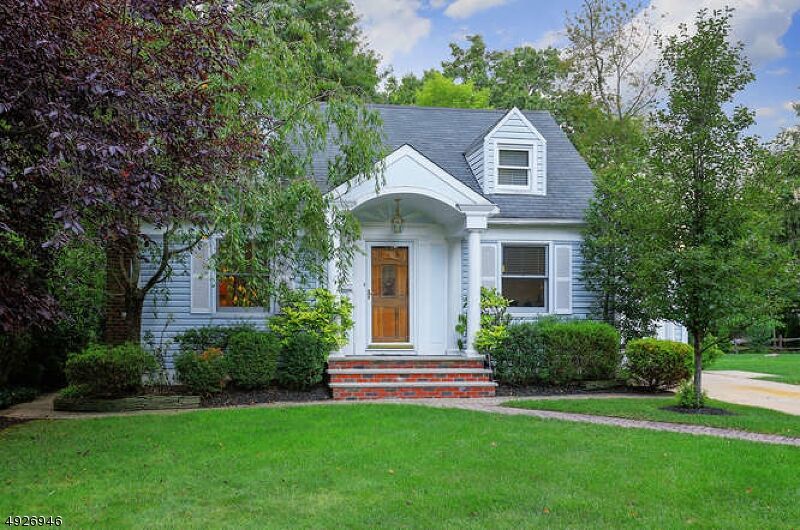 Property Photo:  606 Benson Pl  NJ 07090 