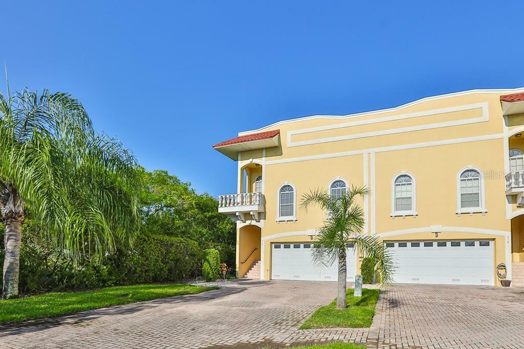 Property Photo:  516 Villa Treviso Court  FL 33572 