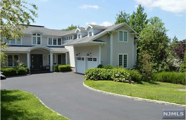 Property Photo:  256 Parsells Lane  NJ 07624 