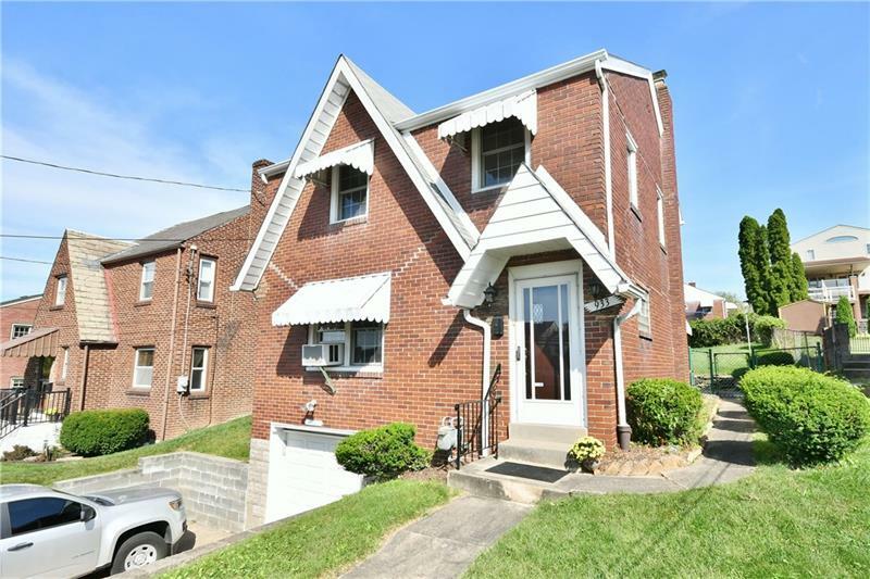 Property Photo:  933 Tropical Ave  PA 15216 