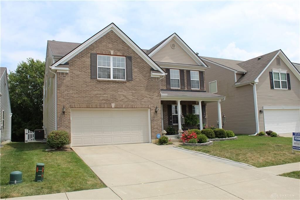 Property Photo: 825 Gearhardt Lane OH 45373