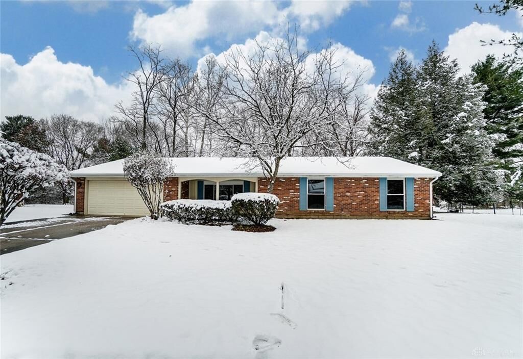 Property Photo: 1665 Randall Road OH 45387