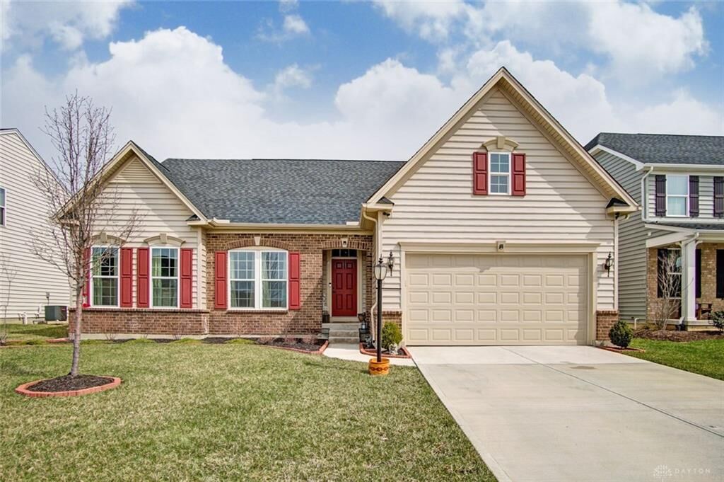 Property Photo: 2499 Sunset Maple Drive OH 45371