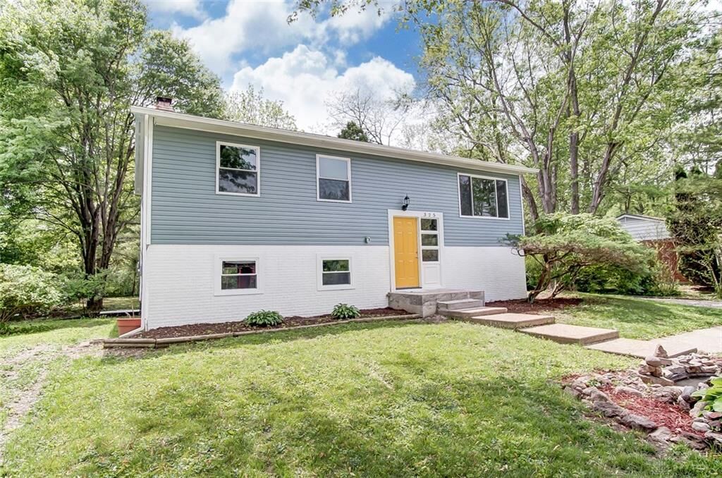 Property Photo: 325 Whitehall Drive OH 45387