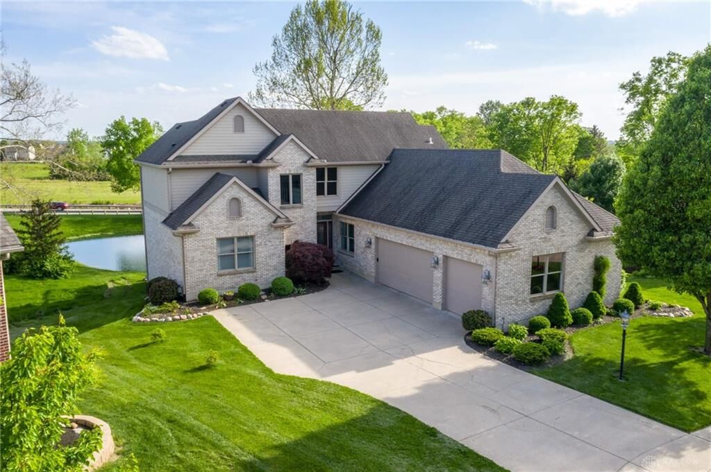 Property Photo: 160 S Pond Court OH 45066