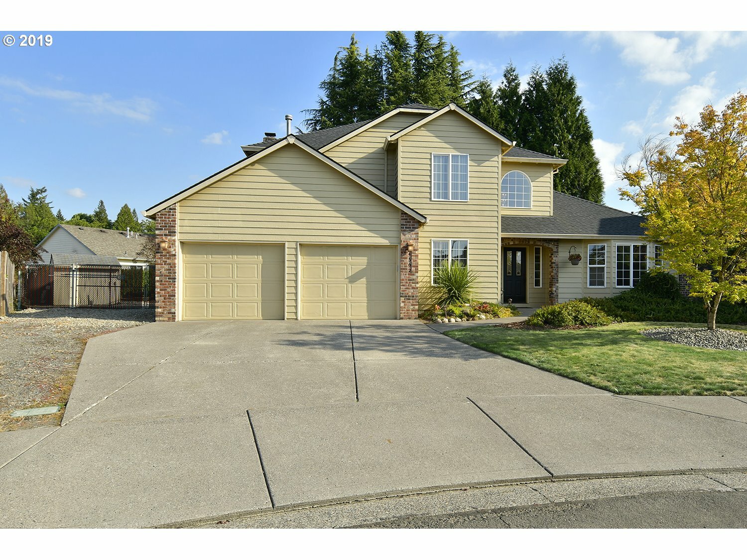 Property Photo:  4502 SE 32nd Ct  OR 97080 