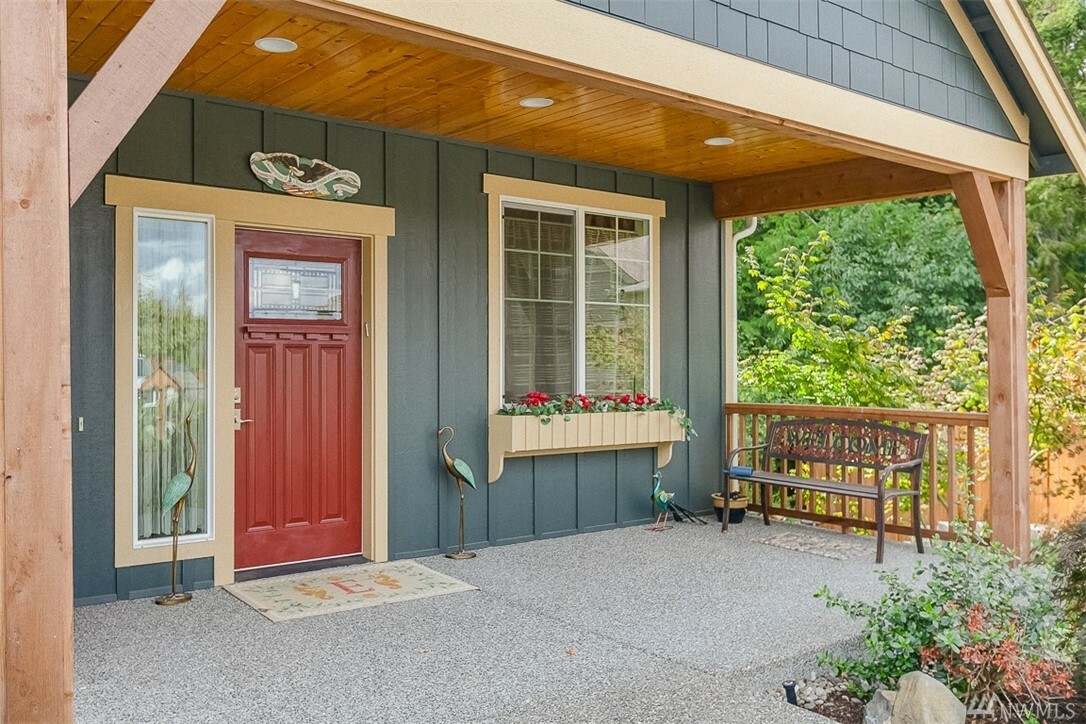 Property Photo: 311 Twin Brooks Ct WA 98273