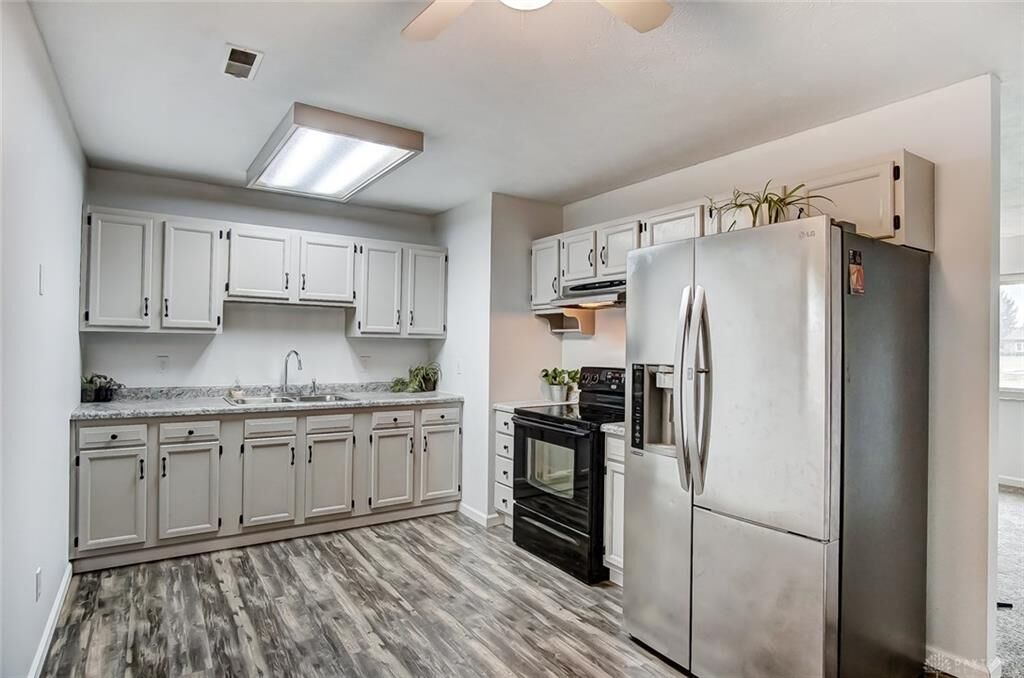 Property Photo: 6035 W National Road OH 45504