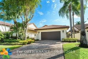 Property Photo:  22595 Esplanada Cir  FL 33433 