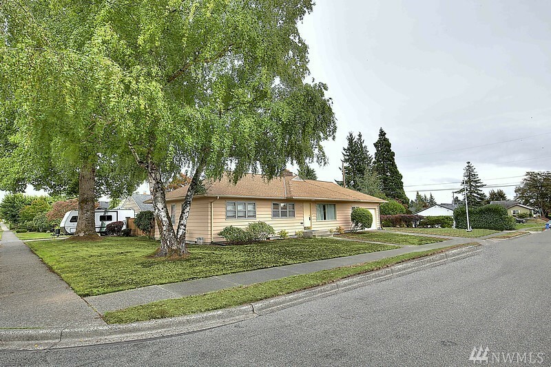 Property Photo:  819 N Mullen St  WA 98406 