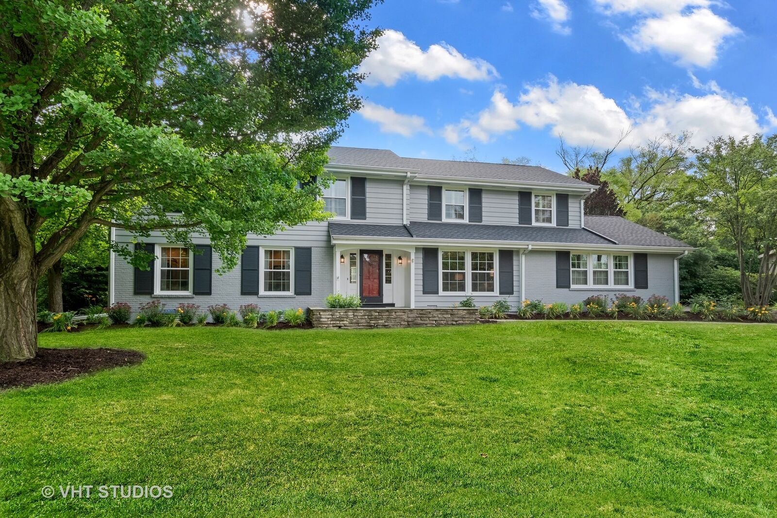 Property Photo:  1185 South Wilson Drive  IL 60045 