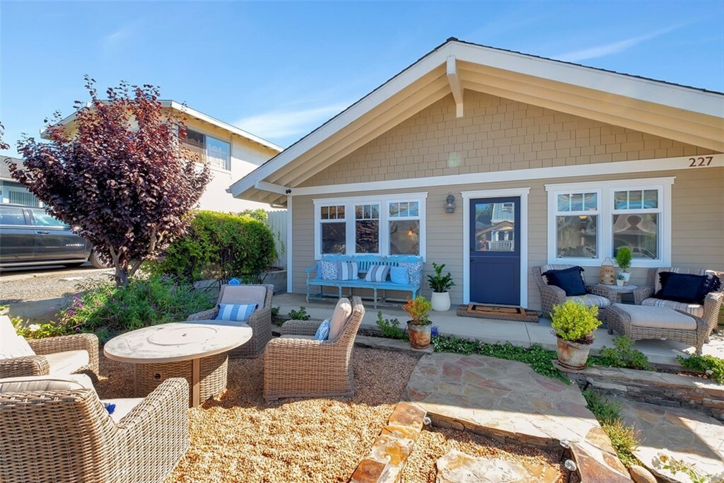 Property Photo: 227 Calle Serena CA 92672