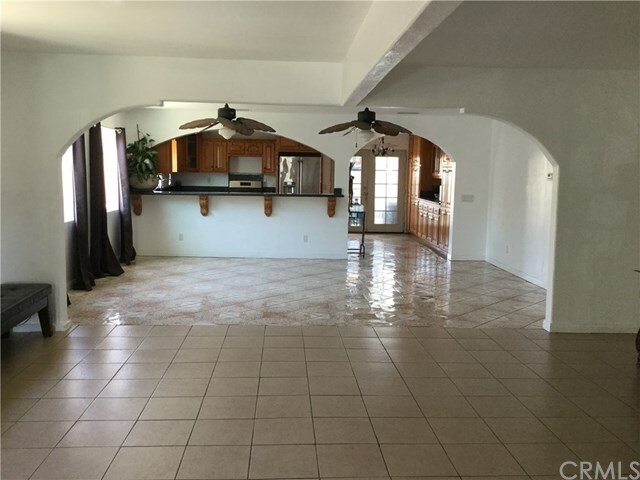 Property Photo: 3059 N Gardena Street CA 92407
