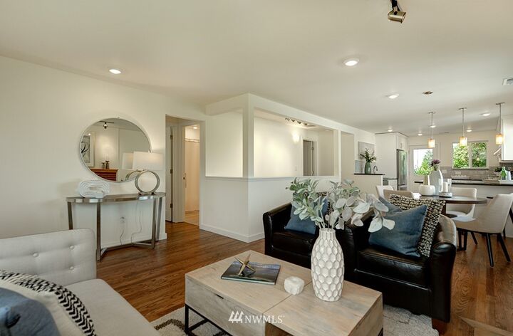 Property Photo:  3321  16th Avenue S  WA 98108 