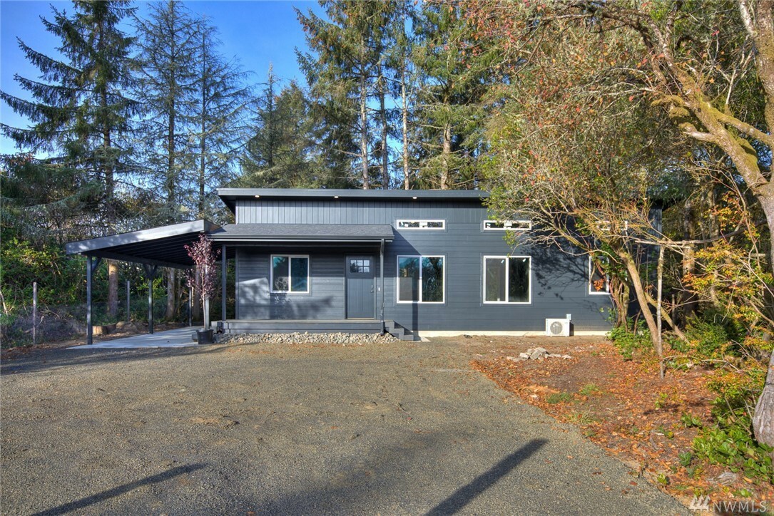 Property Photo:  1356 N Jetty Ave SW  WA 98569 