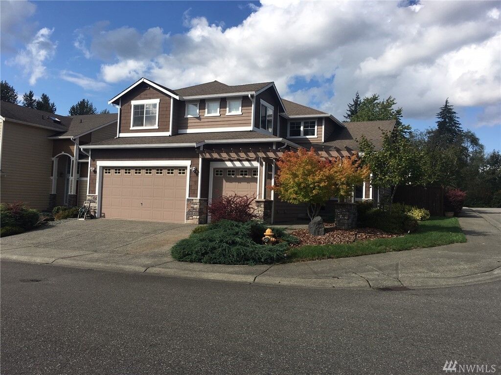 Property Photo:  2203 145th Place SW  WA 98087 