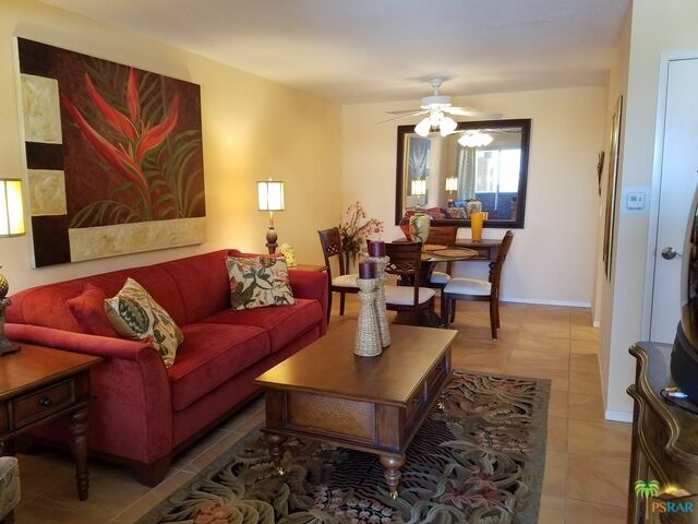 Property Photo: 420 N Villa Court 207 CA 92262