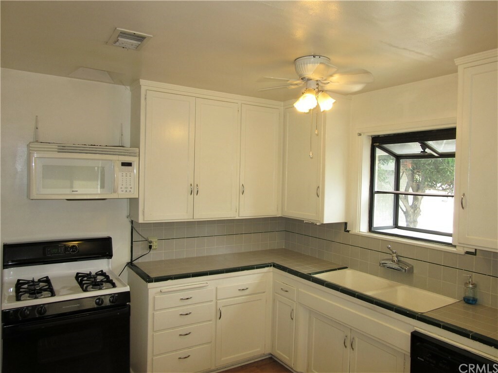 Property Photo:  721 Larimore Avenue  CA 91744 