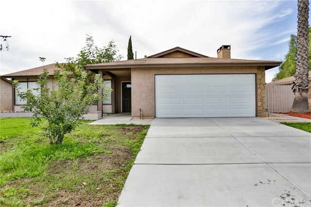 Property Photo:  25035 Brodiaea Avenue  CA 92553 