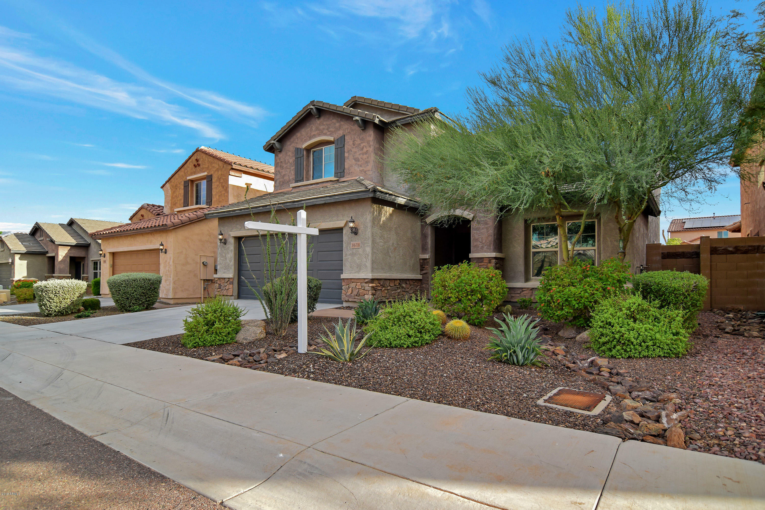 Property Photo:  1678 W Blaylock Drive  AZ 85085 