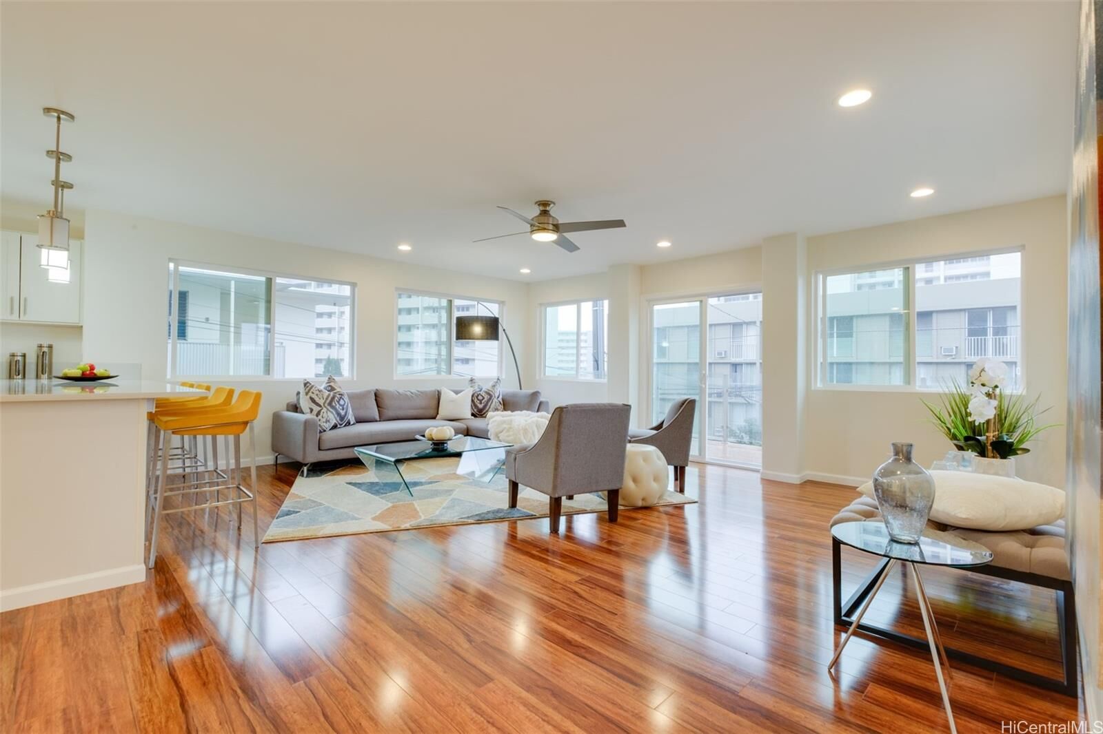 Property Photo:  902 Prospect Street  HI 96822 
