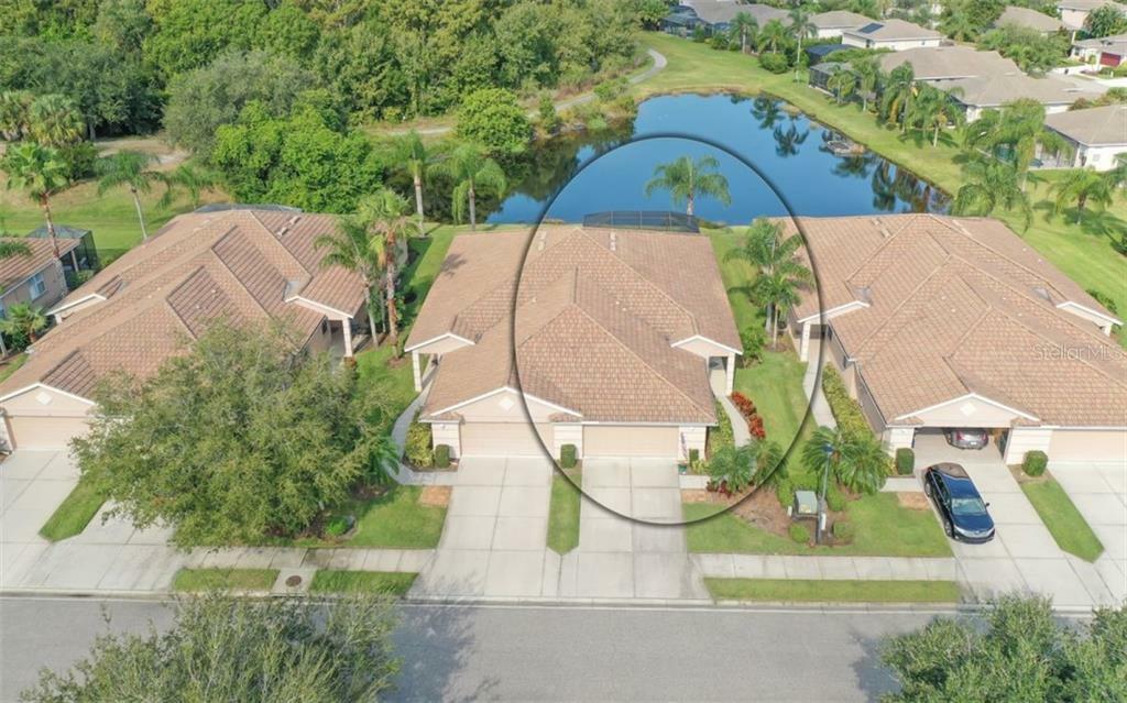 Property Photo:  216 Fairway Isles Lane  FL 34212 