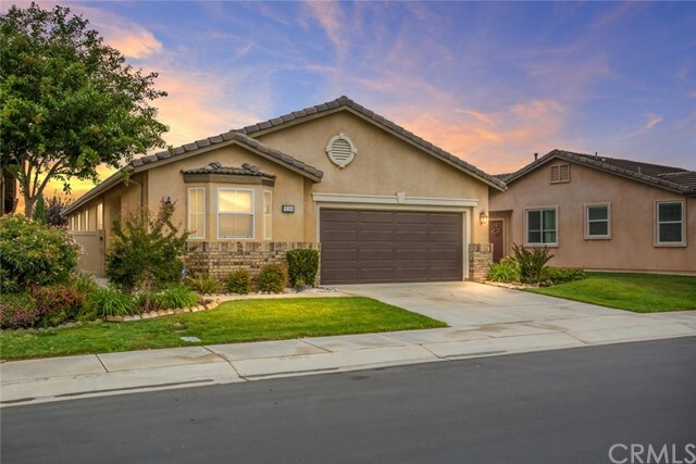 Property Photo: 320 Shining Rock CA 92223