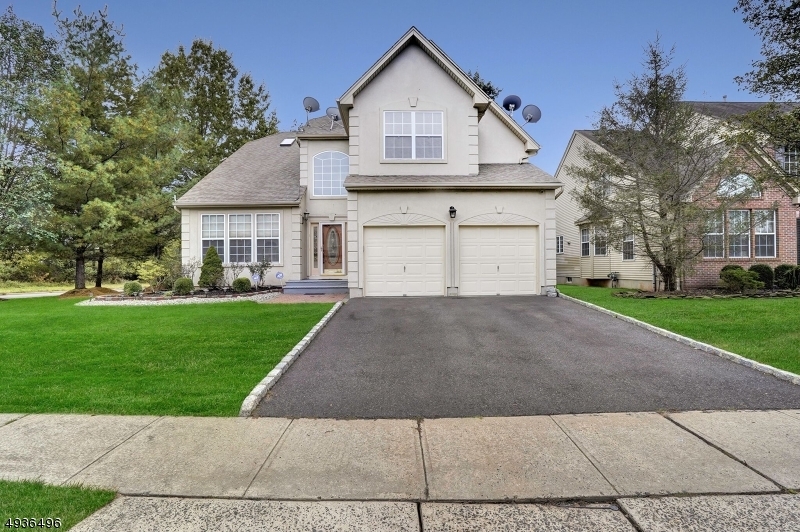 Property Photo: 1 McGovern Ct NJ 08807