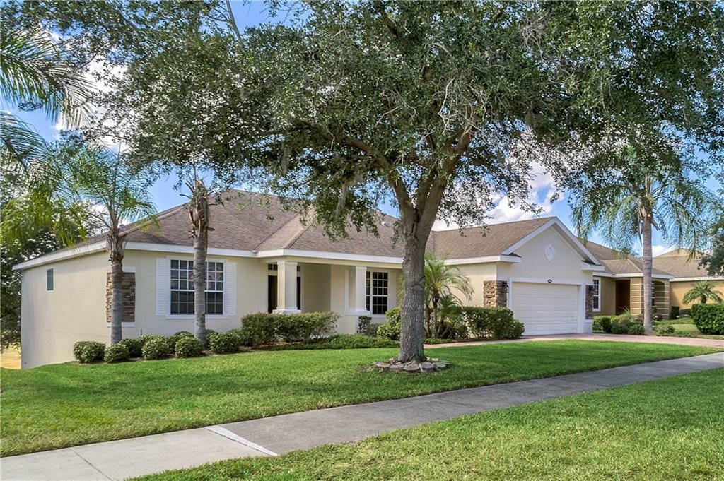 Property Photo:  3946 Derby Glen Drive  FL 34711 