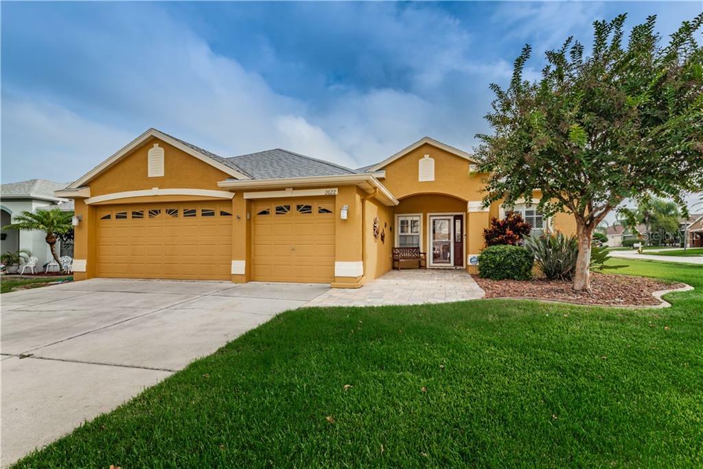 Property Photo:  2622 Timacqua Drive  FL 34691 