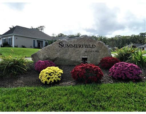 Property Photo:  33 Summerfield Dr 33  MA 01569 