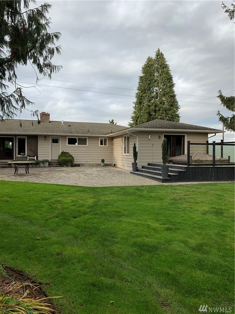 Property Photo: 569 Birch Bay Lynden Rd WA 98264